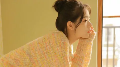 男子白酒当水喝