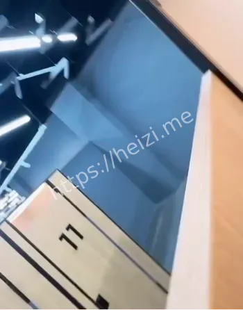 迪卡侬试衣间亲密视频