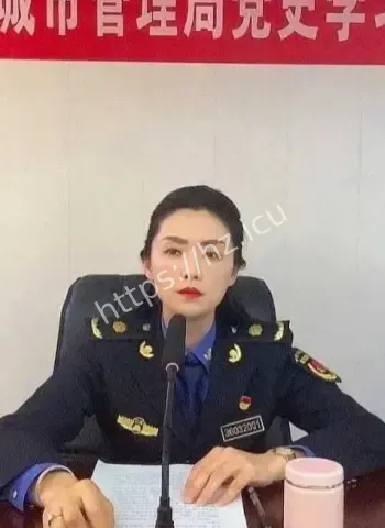 李彬